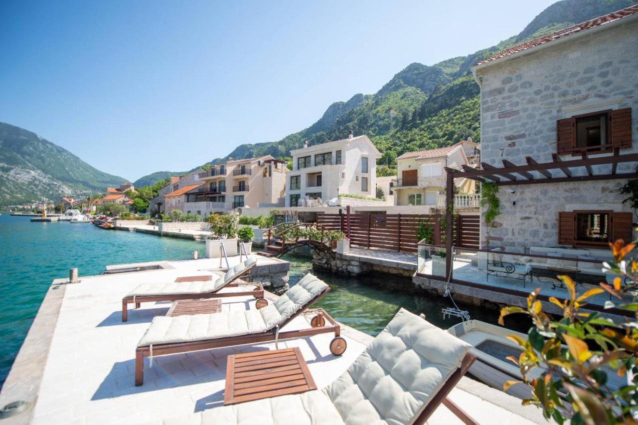 Waterfront In Muo Vila